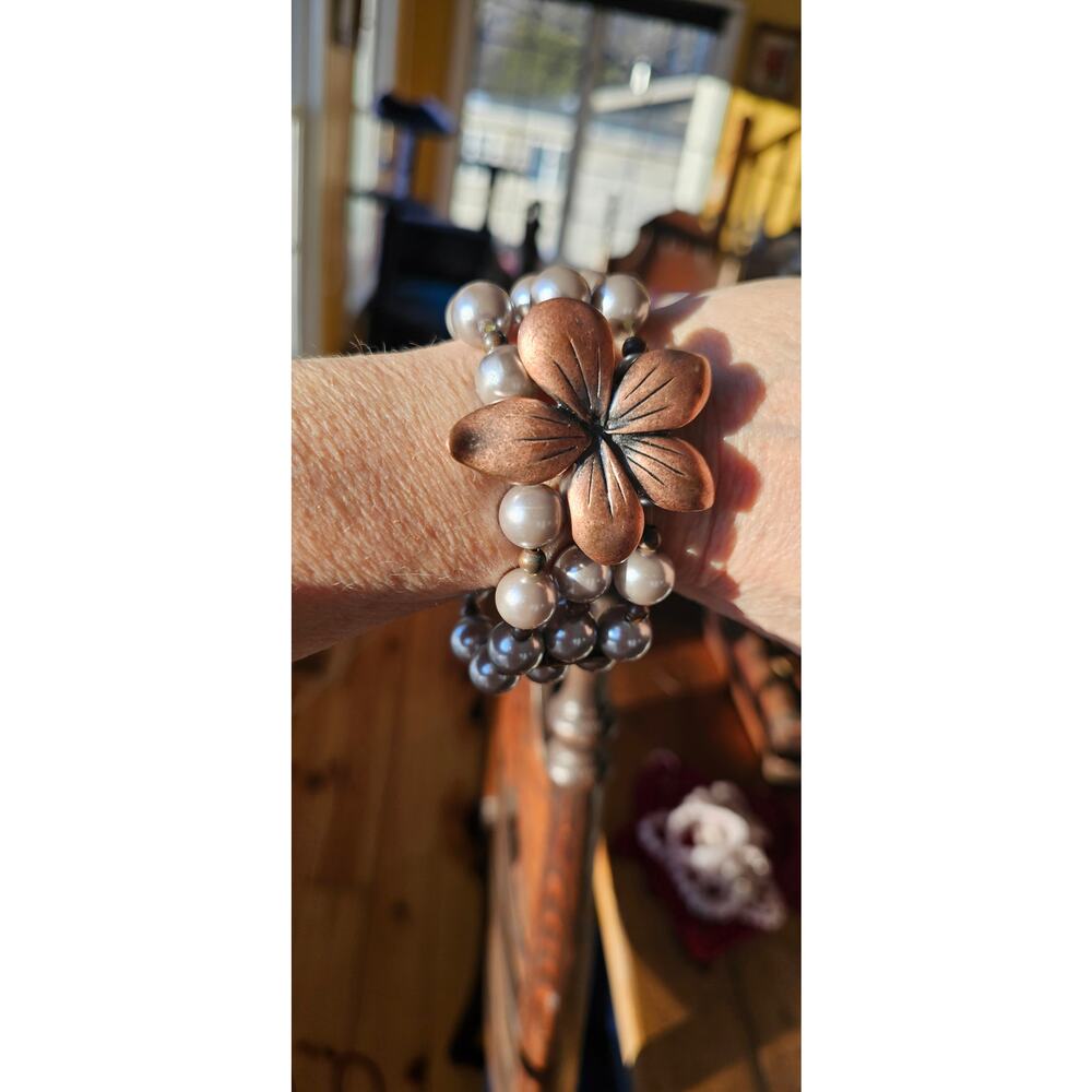 Vintage Multi-Strand Taupe Faux Pearls and Copper-Tone Flower Pendant Bracelet